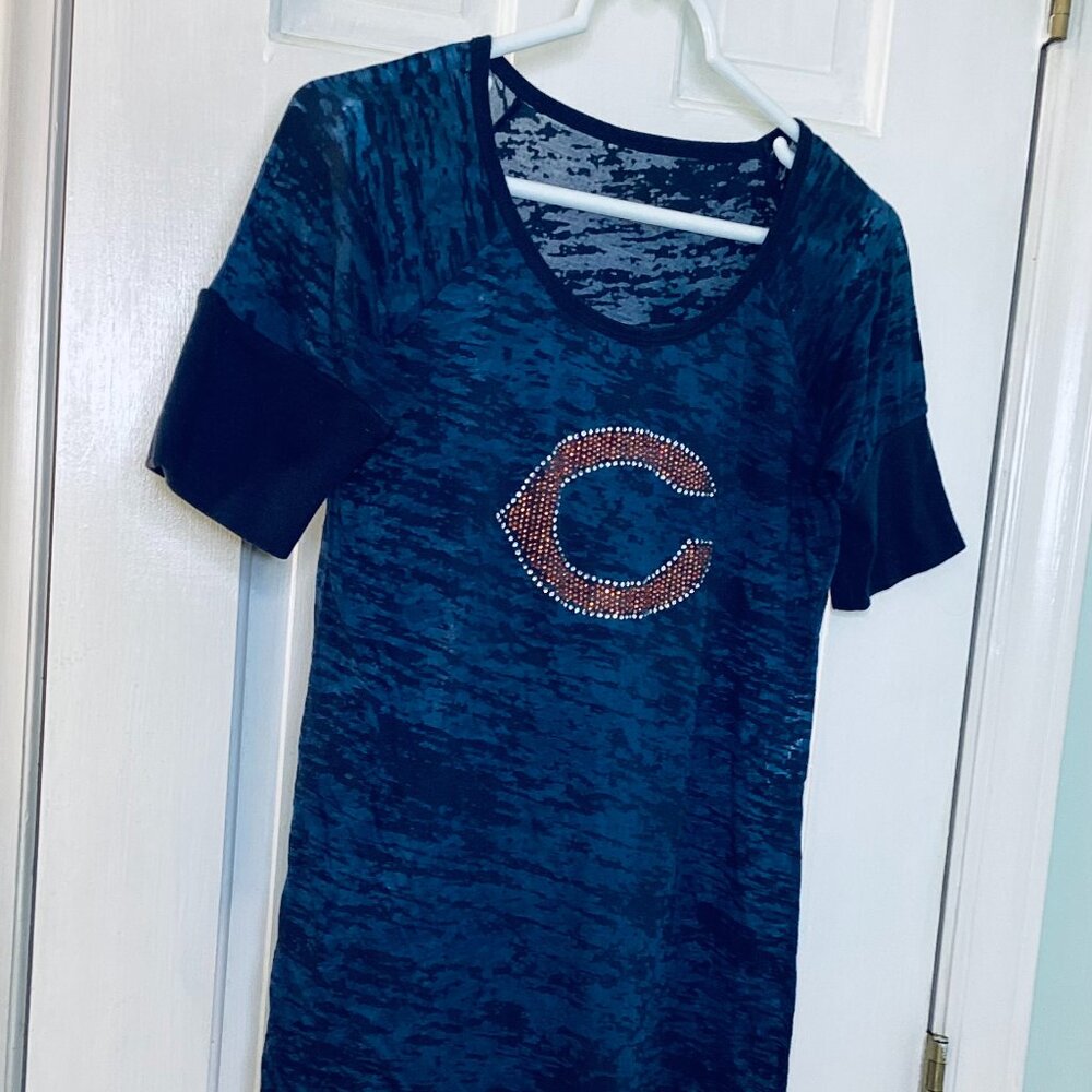 Chicago Bears Half Sleeve Sheer T-Shirt Rhinestone Logo by G-III Women's Small